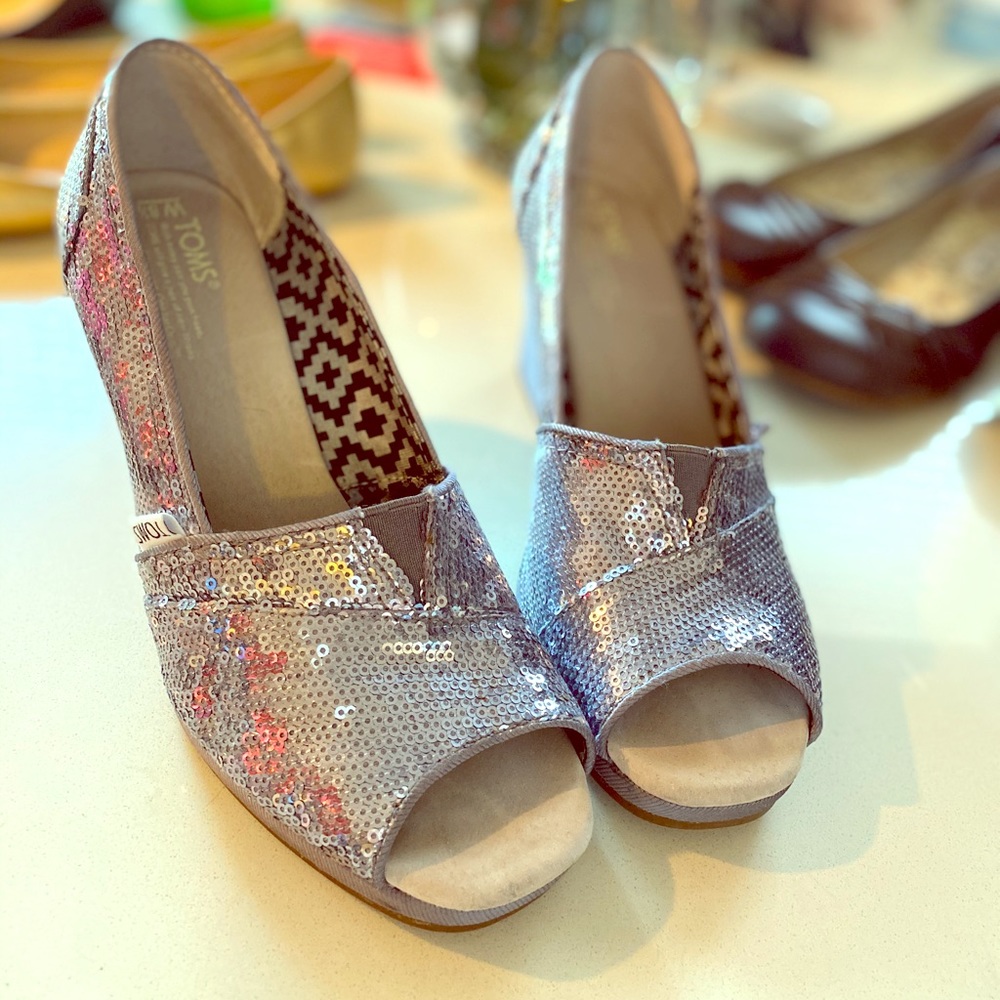 Toms Silver Sequin wedges 8.5
